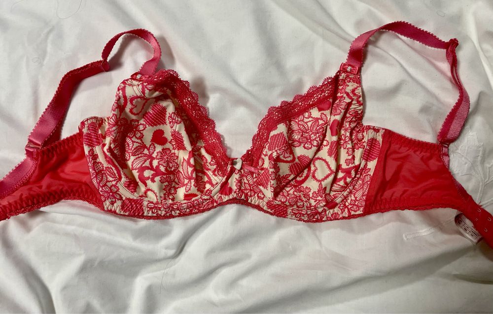 Stanik plunge Bravissimo 28G 60H w serca