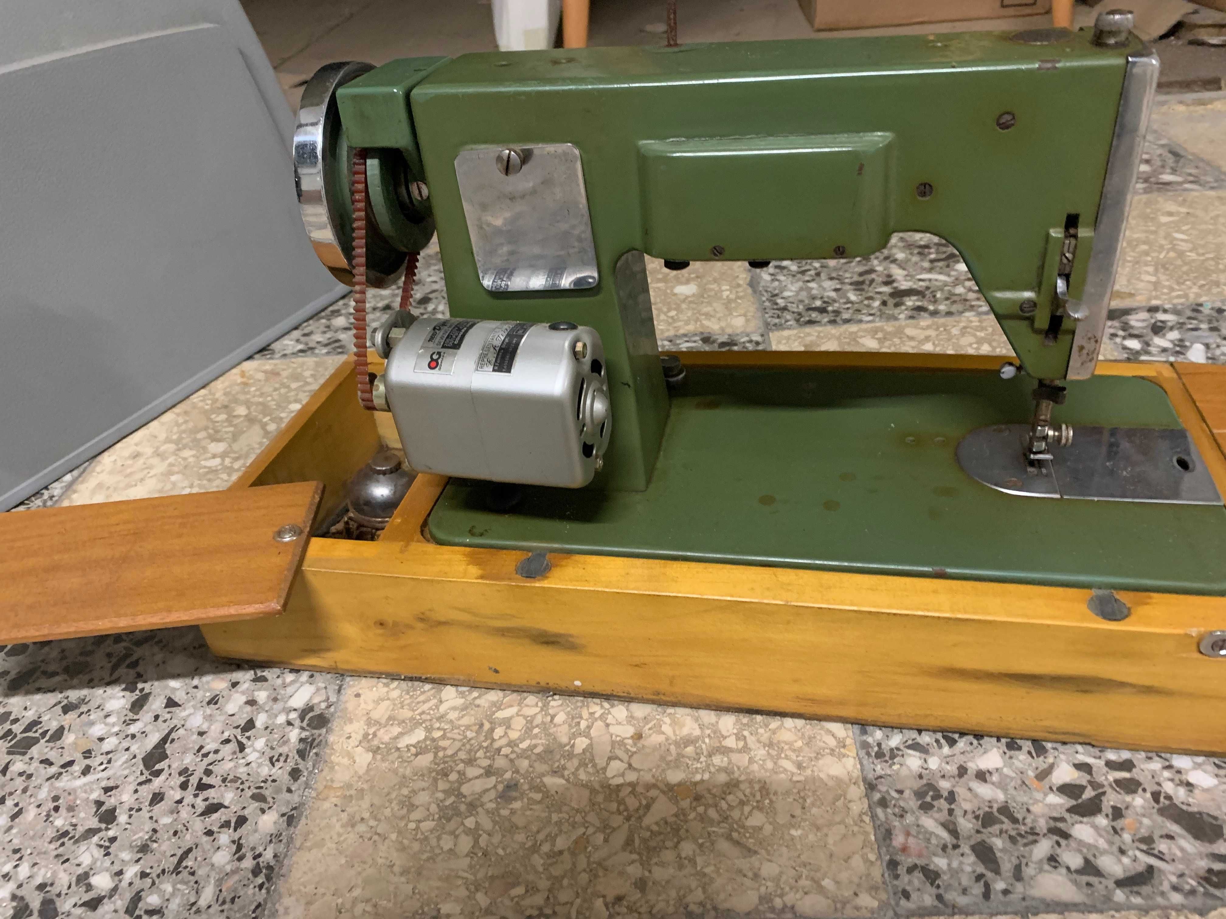 Maquina de costura antiga SIGMA