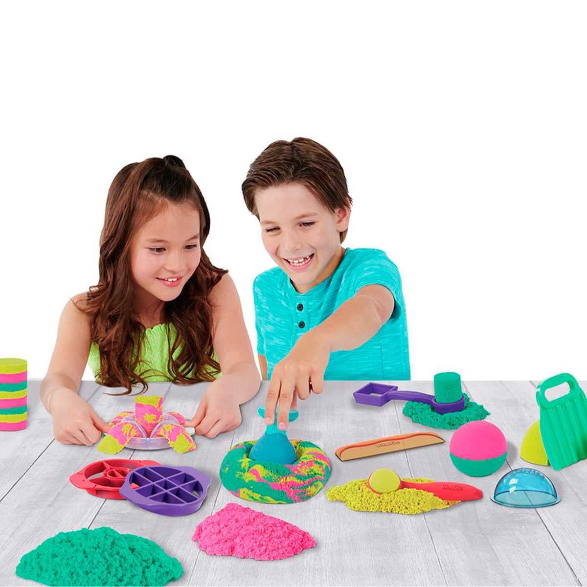 Набір піску Kinetic Sand Кольорові пригоди 71647, акція