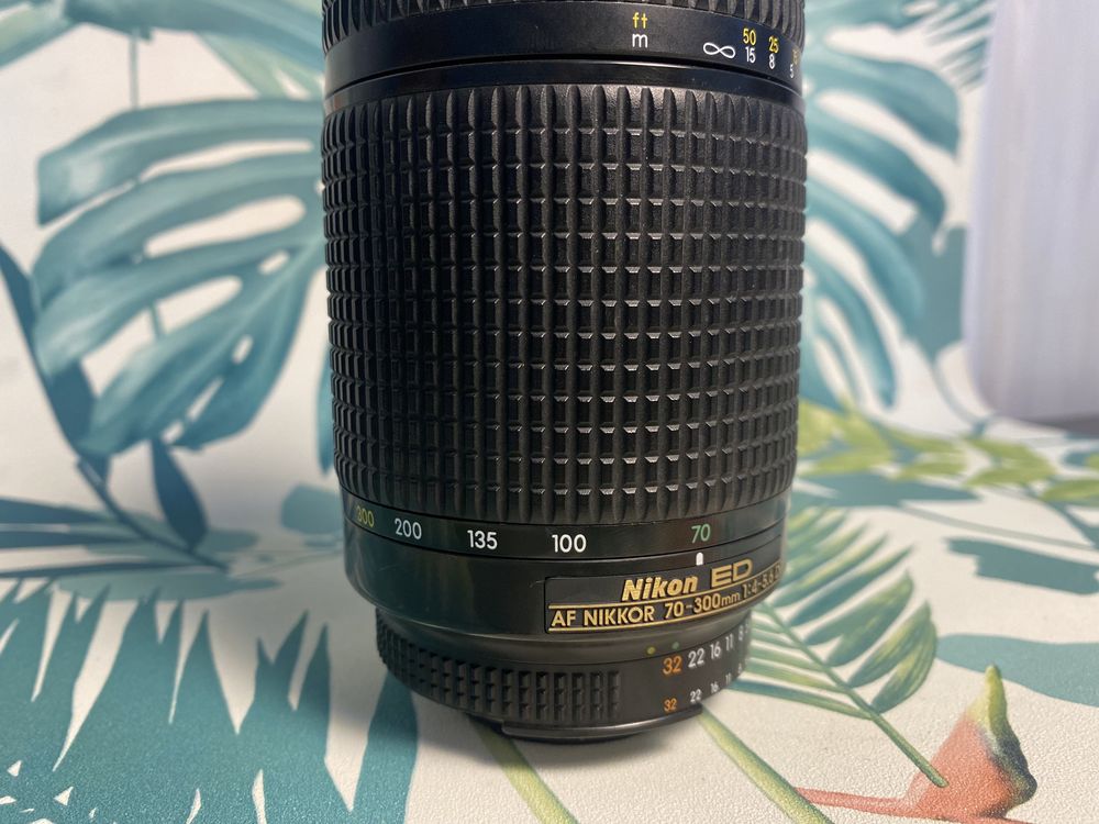 Nikon Nikkor 70-300mm f4-5.6