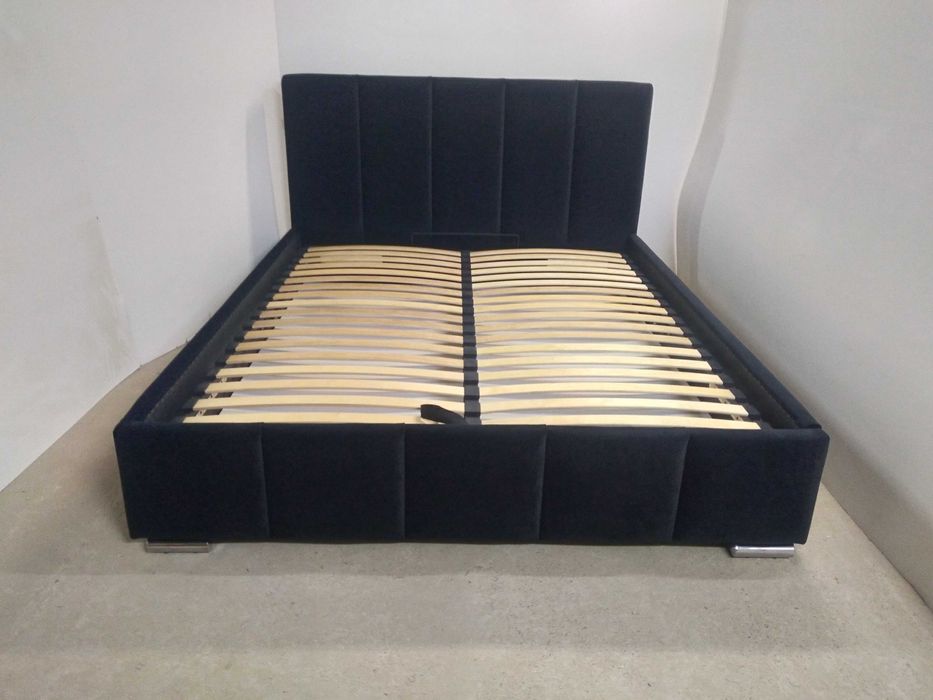 PRODUCENT OKAZJA ŁóżkoTapicerowane stelaż metalowy pojemnik w cenie