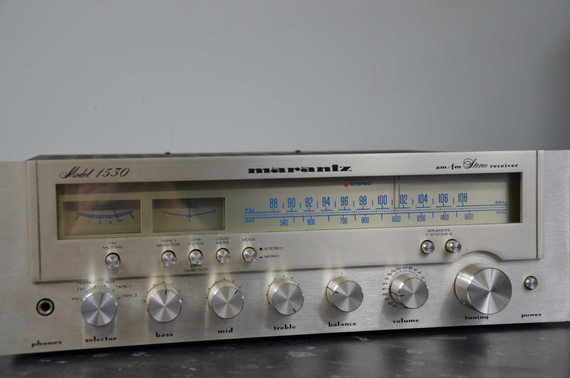 Amplituner Marantz Model 1530 stero srebrny vintage