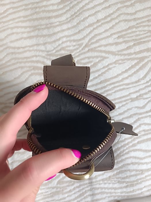 Bolsa de cintura em couro