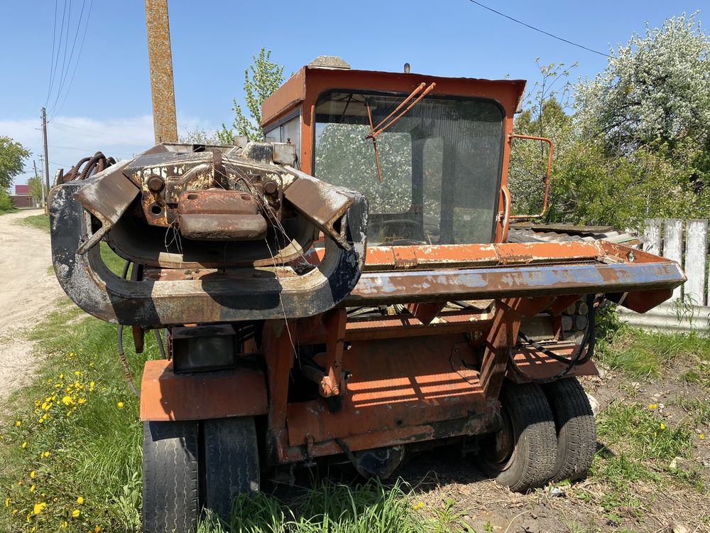 Спеціальний транспортний засіб Ford (бетонолом)