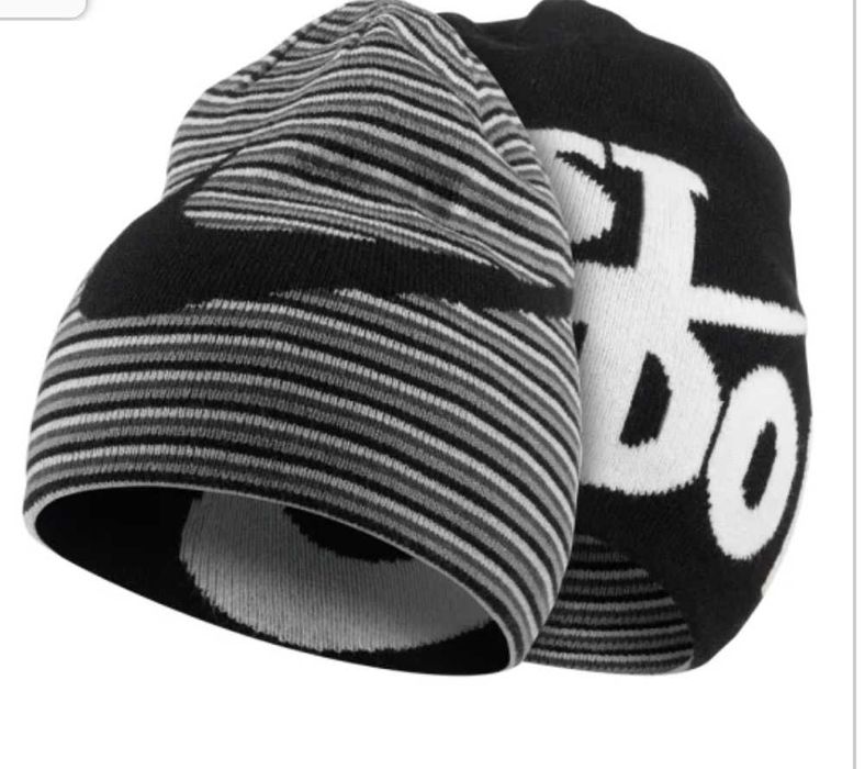 Шапка найк Nike двухстороння.