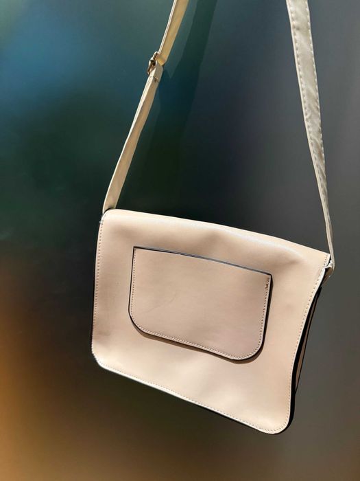 Beżowa torebka na ramię, listonoszka, ekoskóra, nowa