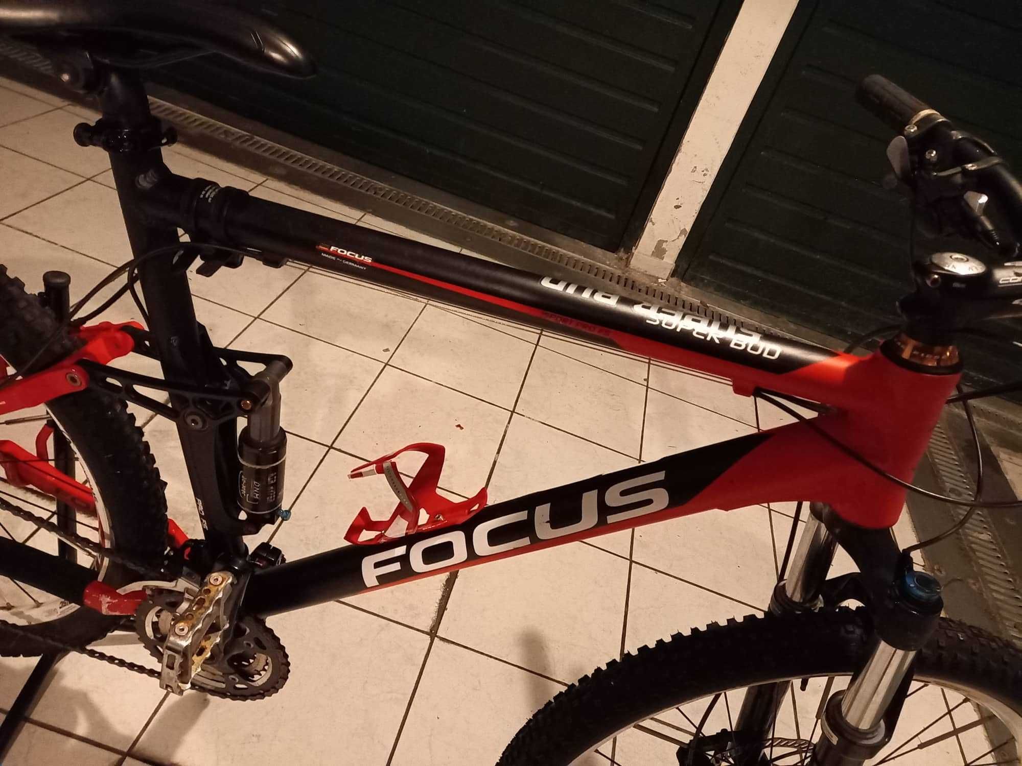 bicicleta btt focus super bud