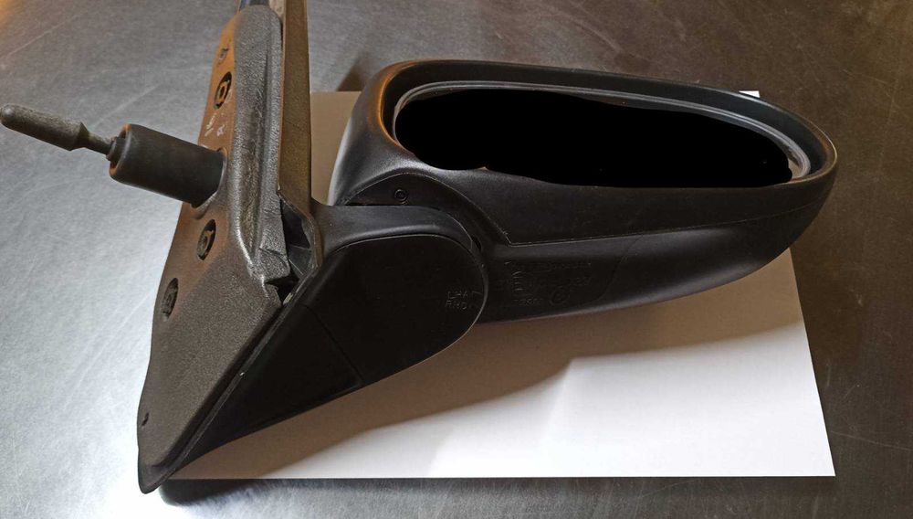 Дзеркало праве механічне до Nissan almera N16