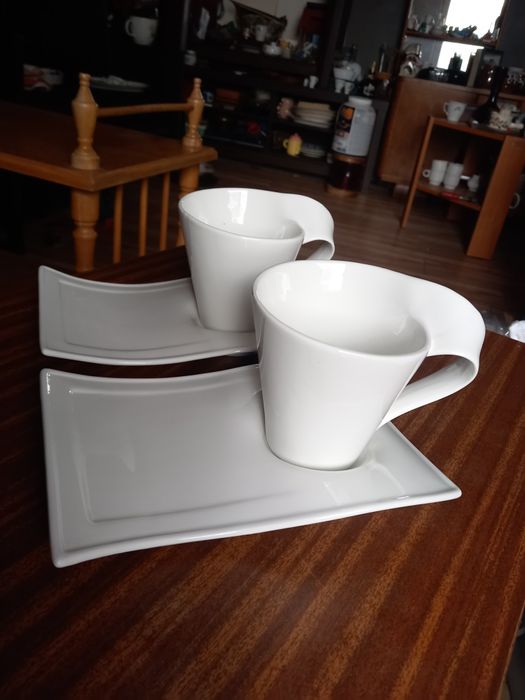 Dwa zestawy porcelanowe duo fala i talerze muszle 4 plus 1