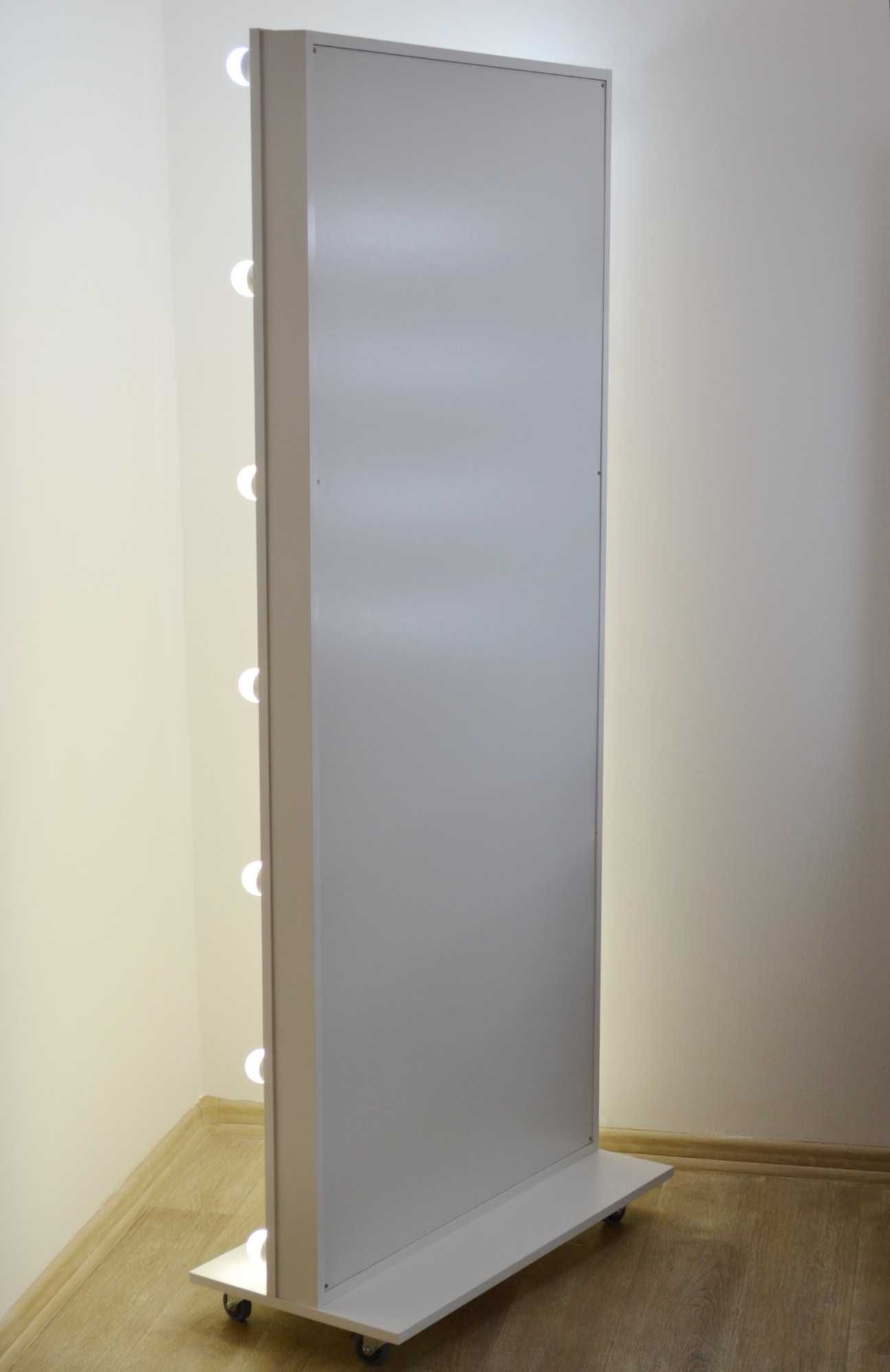 Ростовое макияжное гримерное зеркало с подсветкой на колесиках