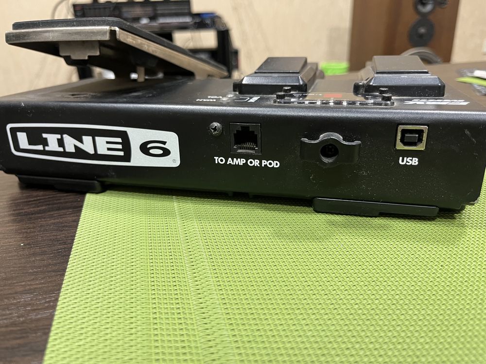 Продам футконтроллер line6