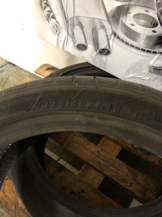 Pneus 225/40/18 para venda