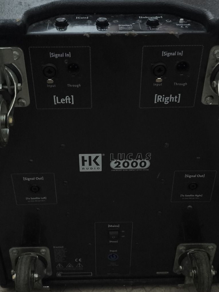 Colunas. HK  Lucas 2000