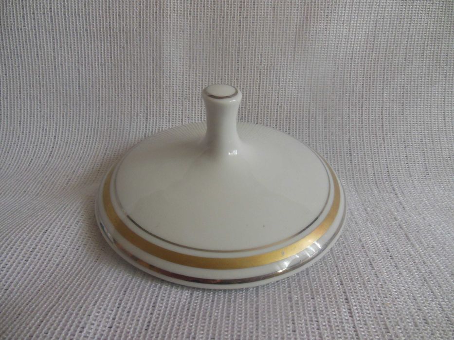 Pokrywka porcelanowa do dzbanka PRL