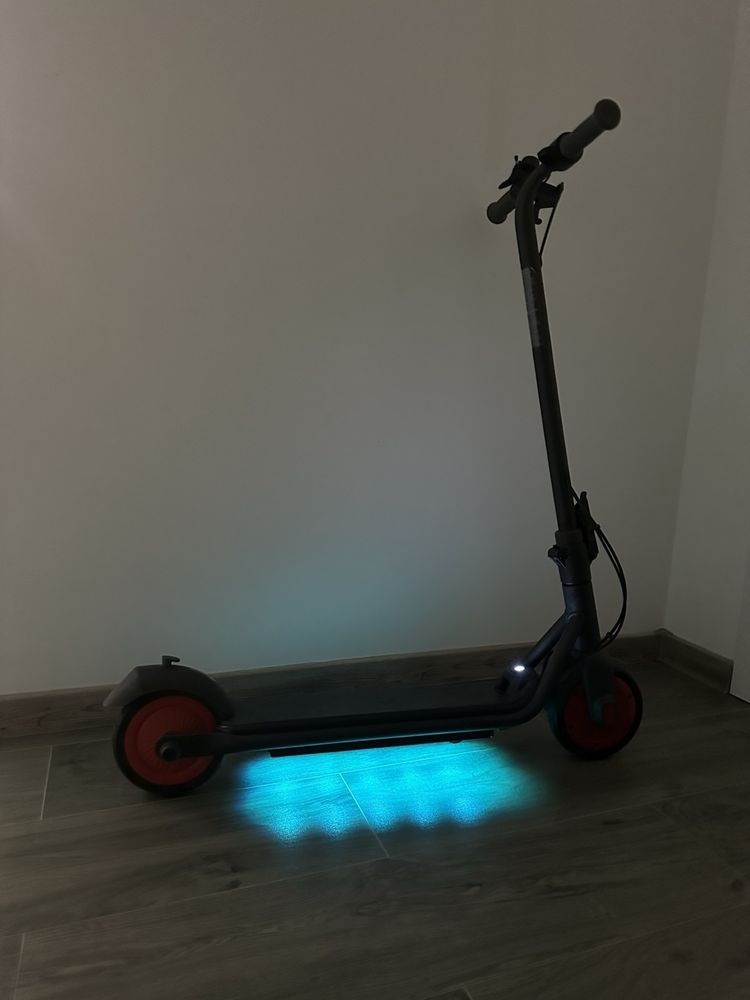 Електросамокат Segway-Ninebot c20