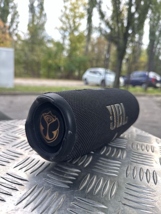 JBL Charge 5 black Limited Tommorowland edition