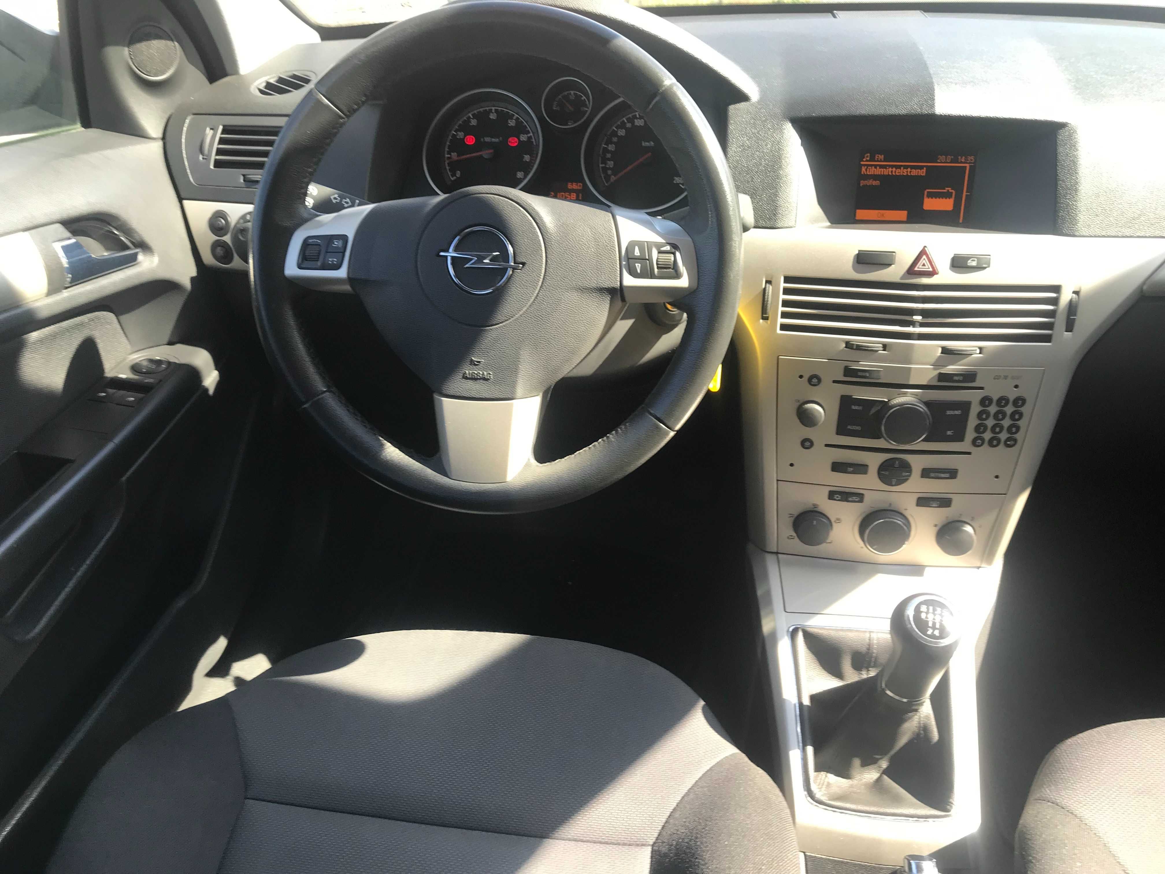 Opel Astra H 2008