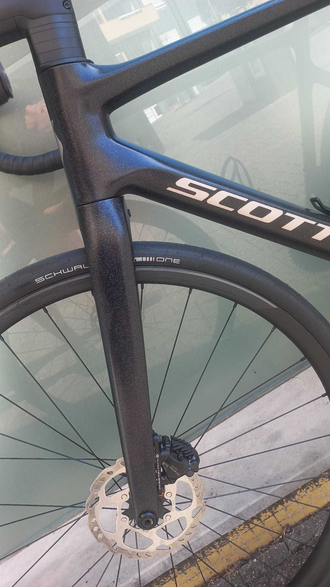 Scott Addict 40 105 Di2 Disc