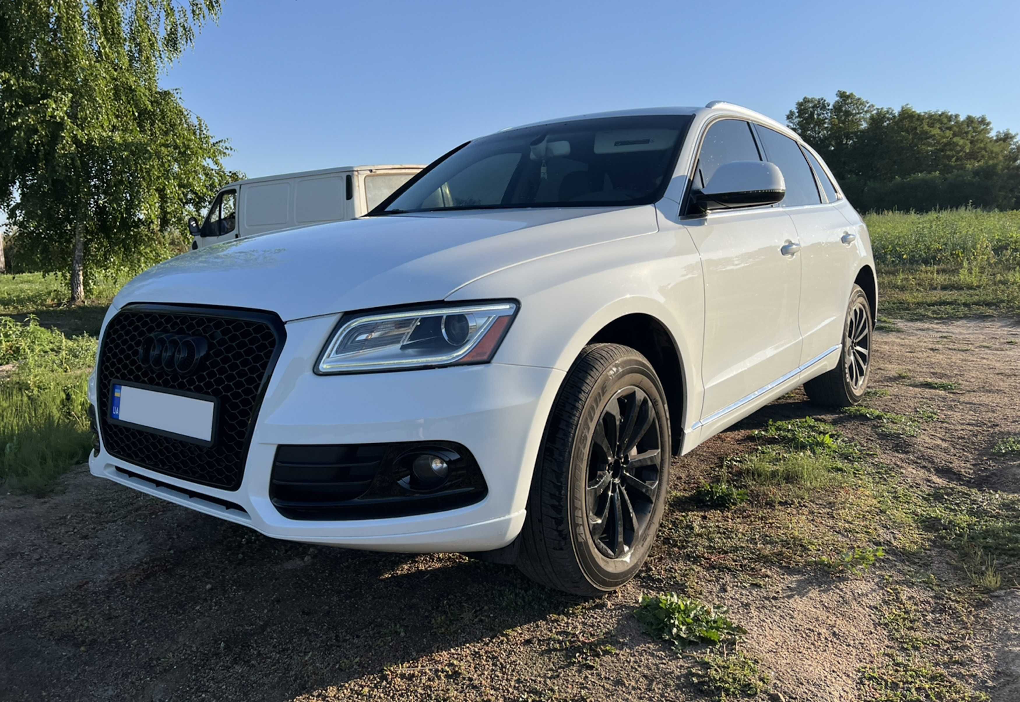решетка q5 8r Решітка радиатора Audi ку5 8р sq5 rsq5