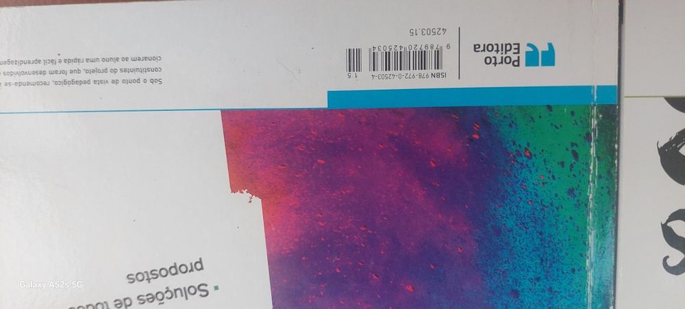 vendo cadernos de atividades em bom estado (nenhum está marcado)