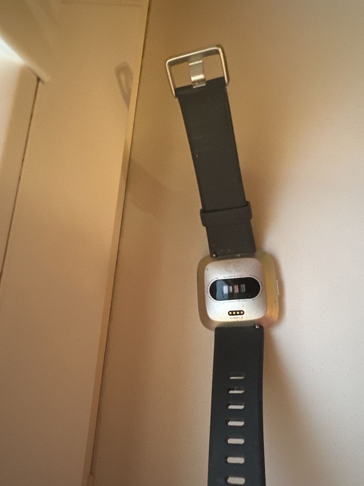 Fitbit zegarek smartwatch