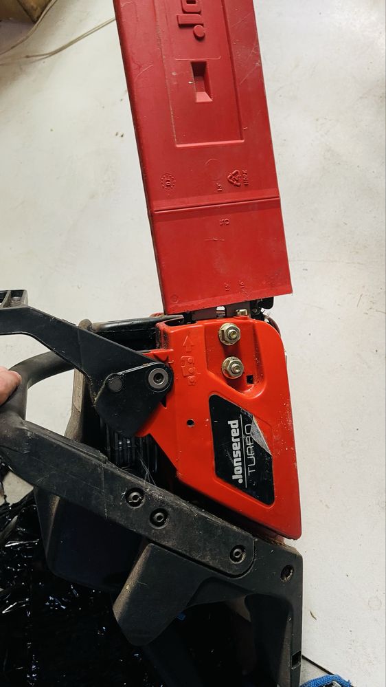 Бензопила Jonsered CS2137