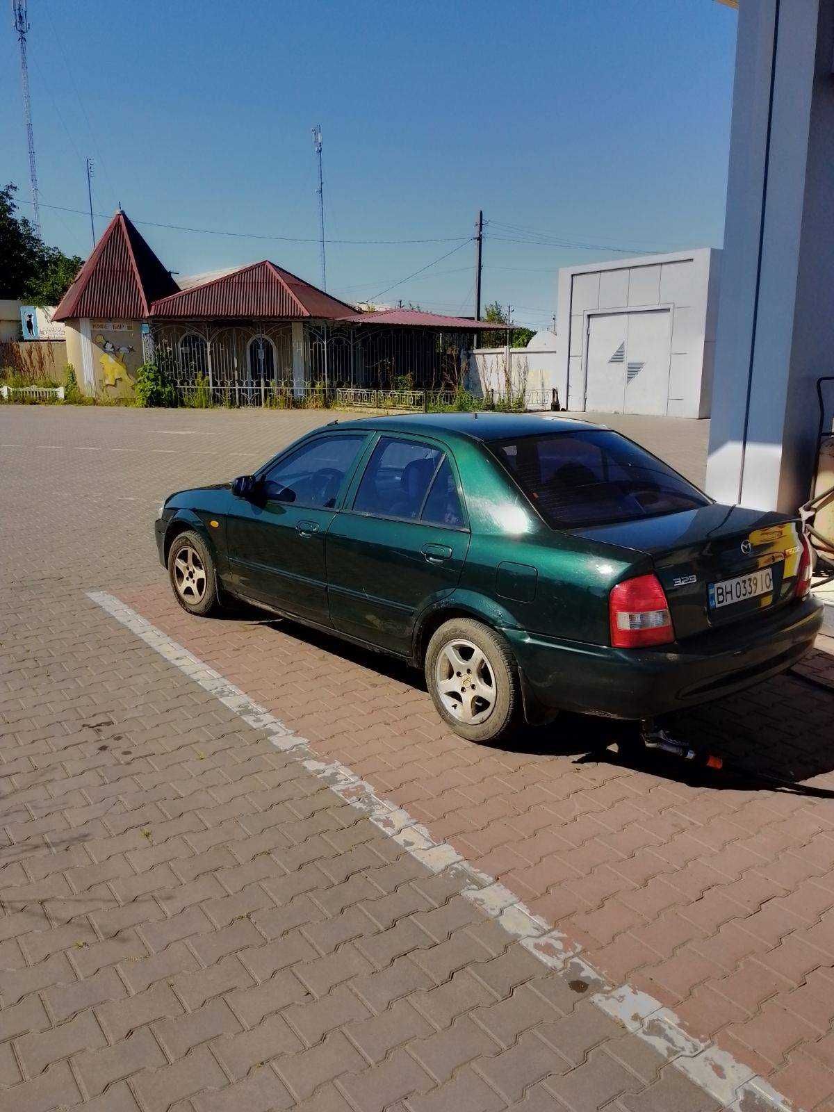 MAZDA 323 1998р автомат