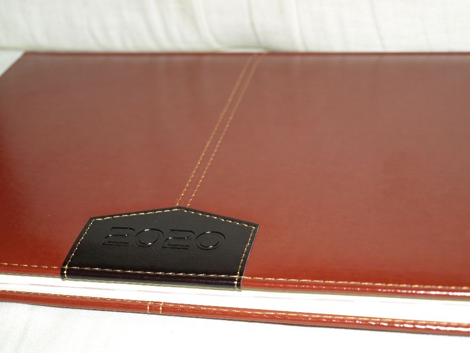 Kalendarz 2020 jako notatnik, terminarz 2020, A4, kolor brązowy