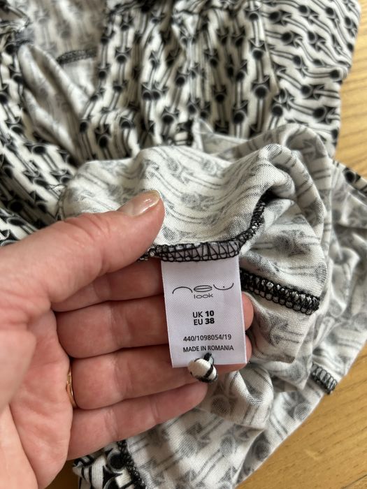 Bluzka damska Top z krotkim rękawkiem New Look 36 S