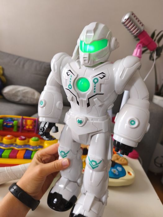 Robot chodzący zabawka