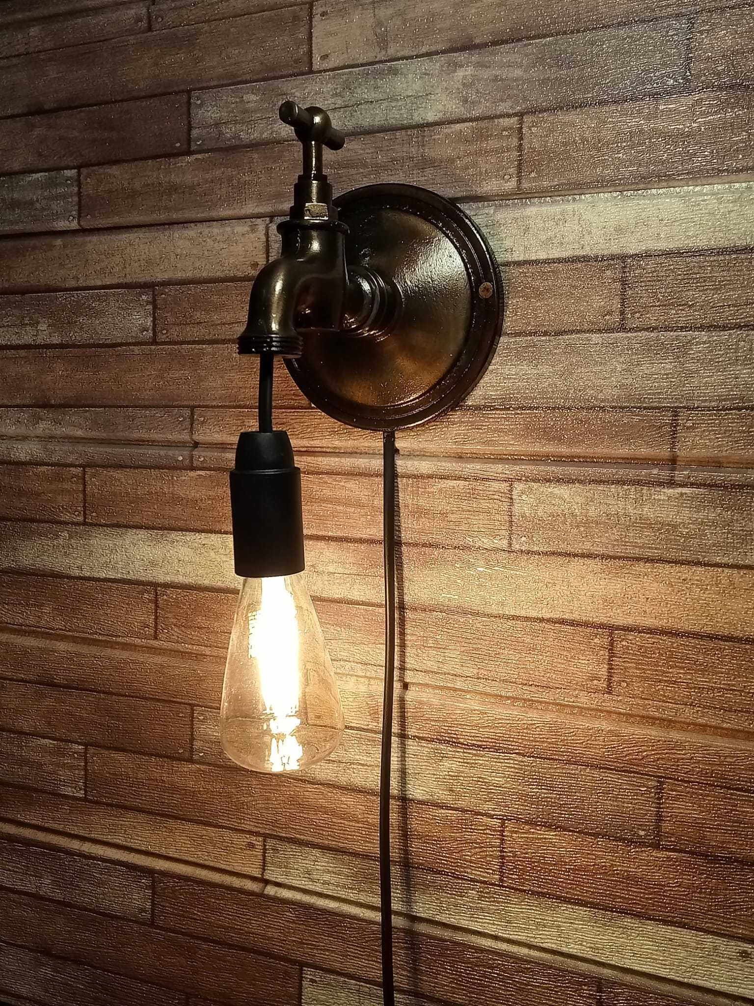 Candeeiro de parede estilo industrial /  industrial style lamp