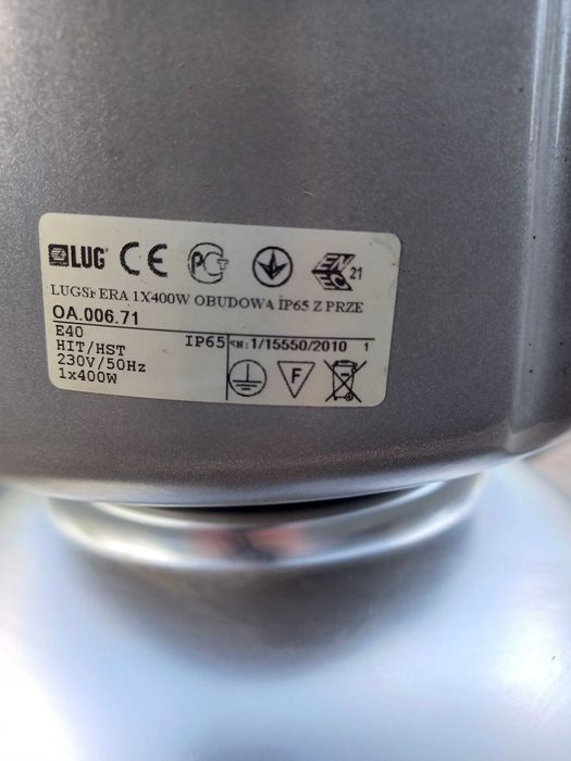 Sufitowe lampy przemysłowe LUG