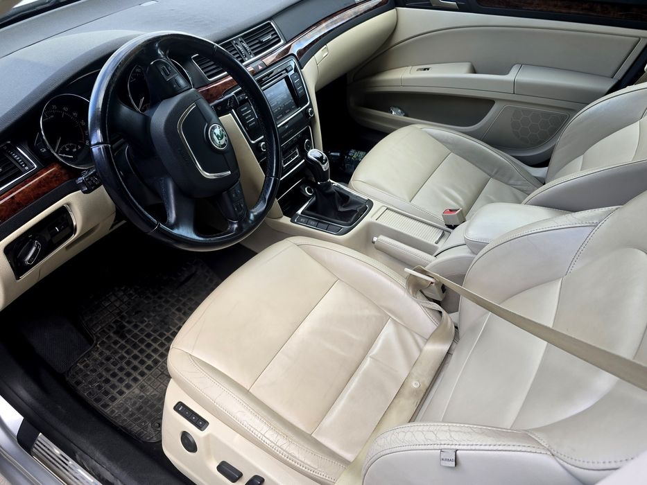 Skoda superb 2,0 TDi 177KM 4x4 Full opcja bananowe skory /zamiana