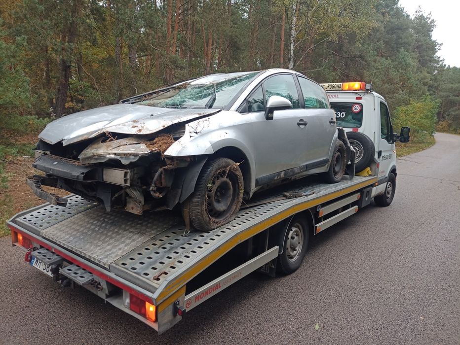 Laweta transport pomoc drogowa 6 osób Radom