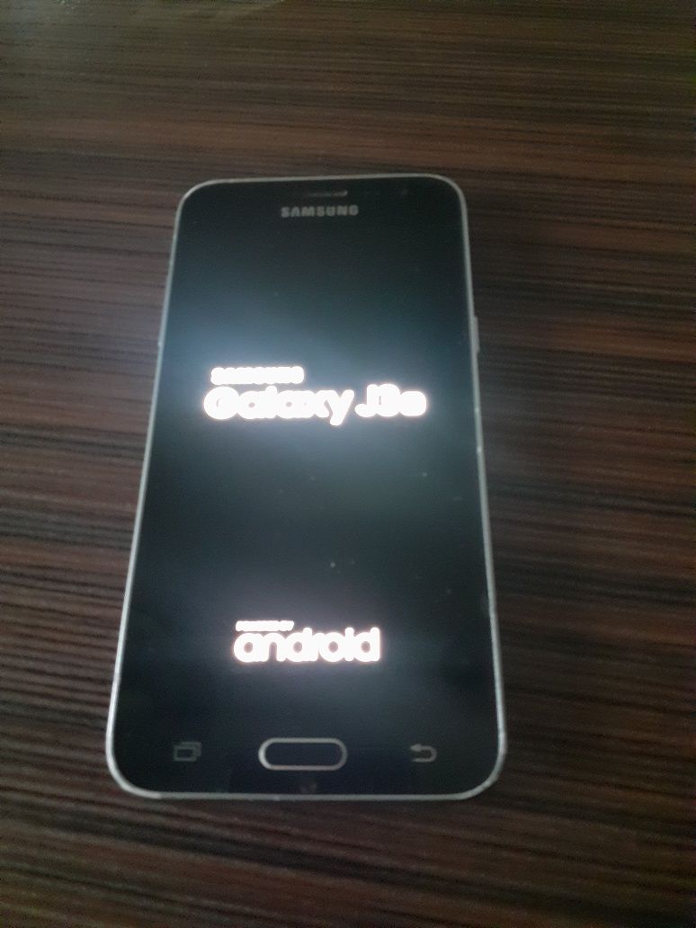 Telefon Samsung Galaxy J3( 6)