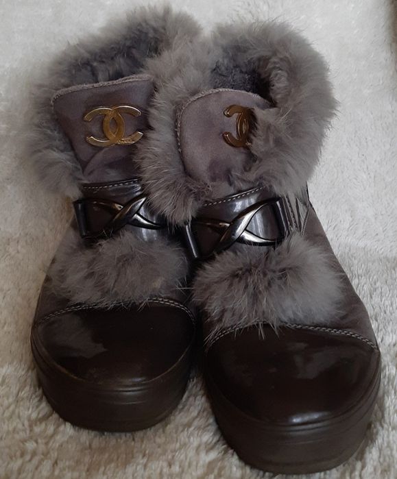 Używane botki CHANEL