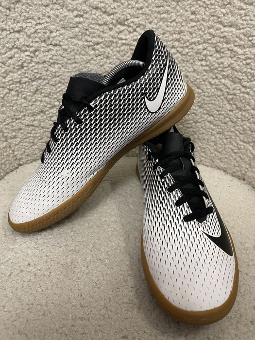 Футзалки сороконіжки кросівки Nike Bravatax 41р