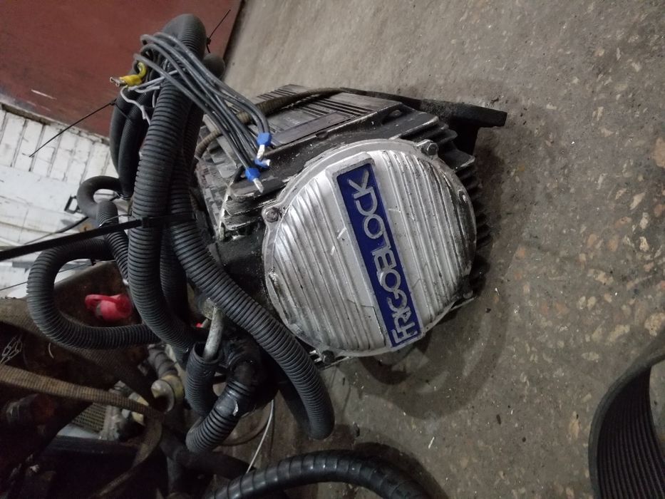 Холодильный агрегат Frigoblock с проводкой и креплением