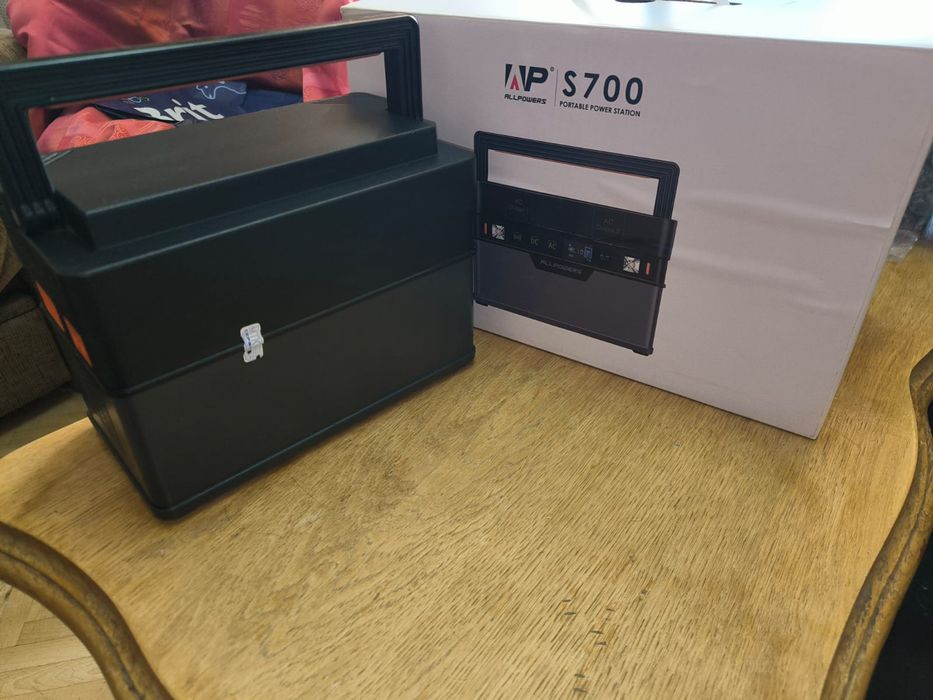 Зарядна станція Allpowers S700