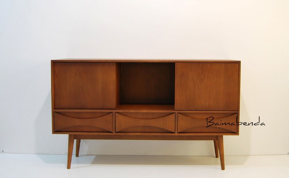 Móvel Aparador / Sideboard / Retro Vintage / Estilo Nórdico