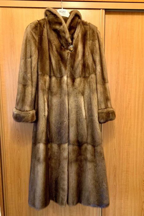 Piękne, długie futro z norek 40/42