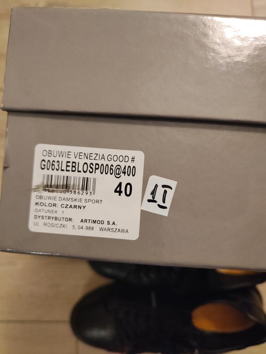 VENEZIA czarne buty na suwak  roz 40