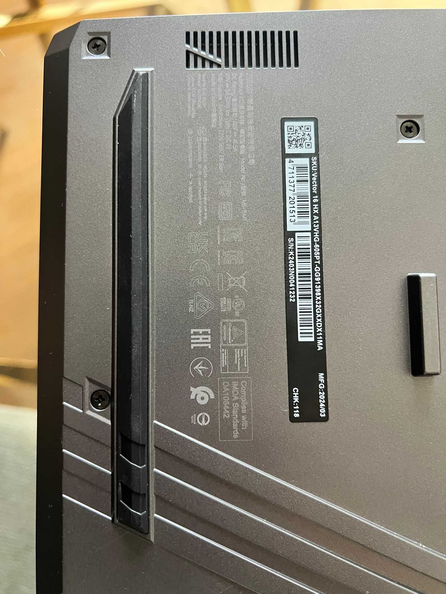 Portátil MSI Vector 16 HX A13V – Intel Core i9 + RTX 4090