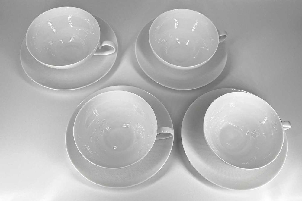 Zestaw 4 porcelanowych filiżanek ze spodkami. Rosenthal * 150