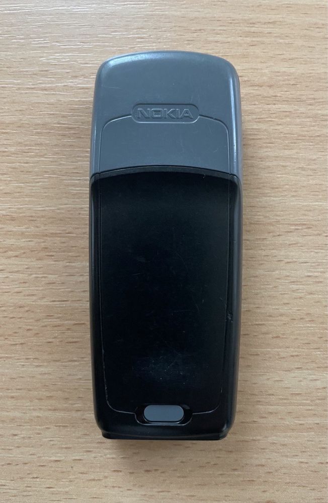 Телефон Nokia 2126i, стандарт CDMA