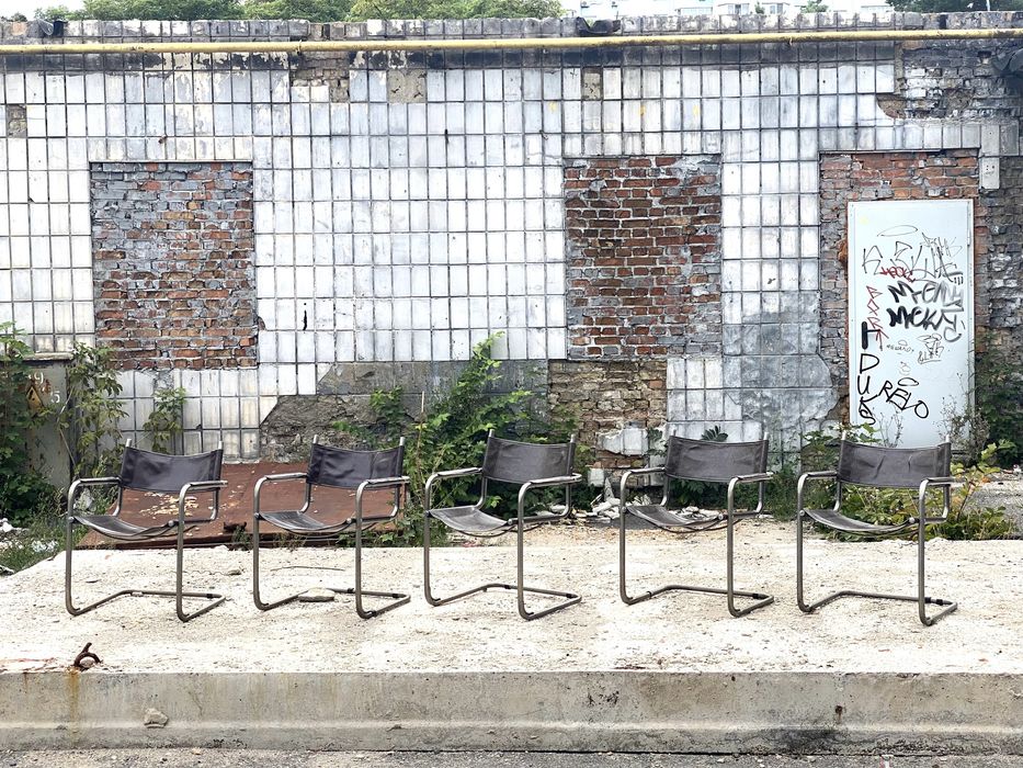 консольні стільці крісла в стилі bauhaus mid century