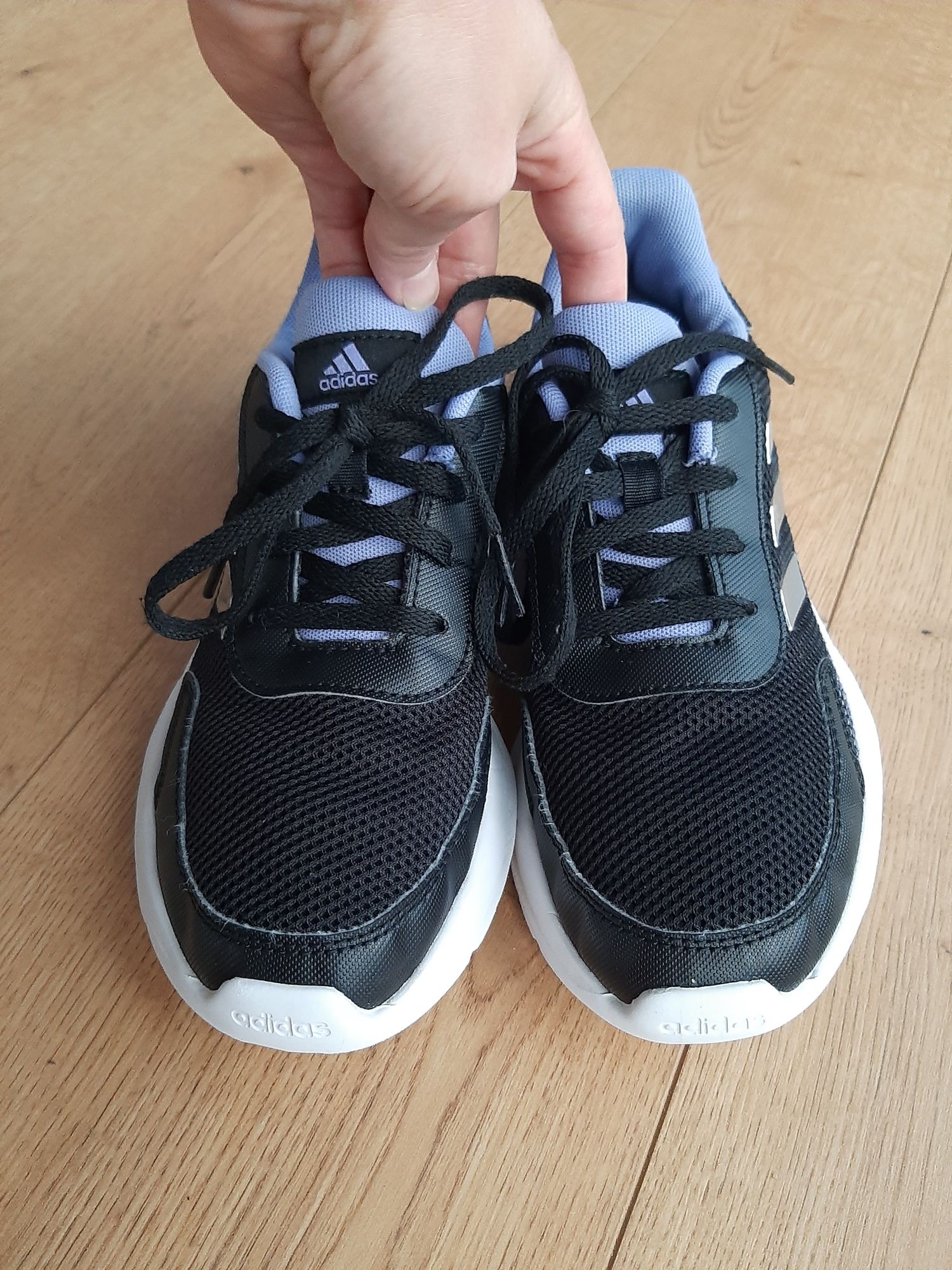 Buty Adidas Tensaur r. 35