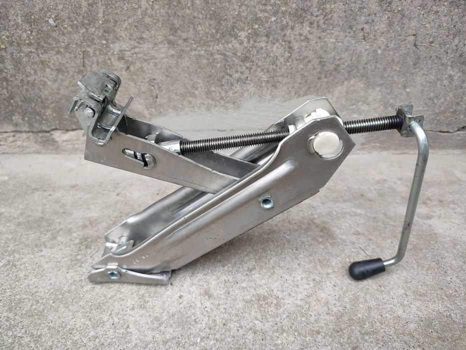 Домкрат Audi A6 c5 Volkswagen Passat b5 Golf 4 Skoda superb 1 гольф 4