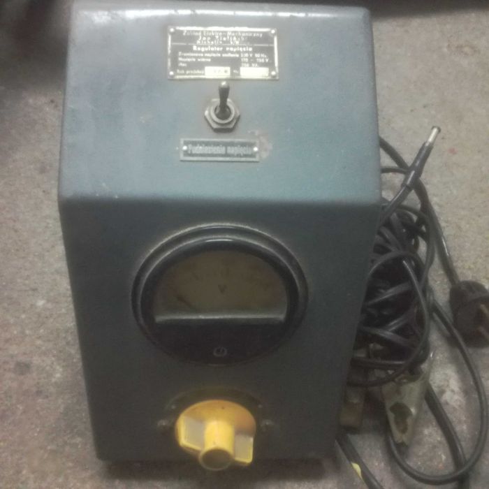 Regulator napięcia (Autotransformator) z 1964 roku