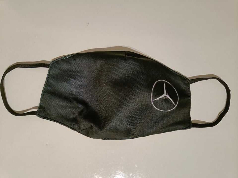 Czarna maseczka materiałowa z nadrukiem BMW Mercedes Audi